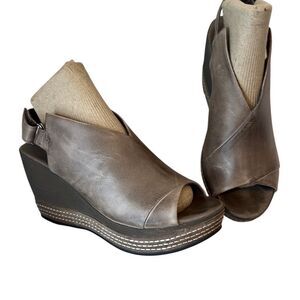 Antelope Collection Brown Wedge Strap Back Heels Sandals 39